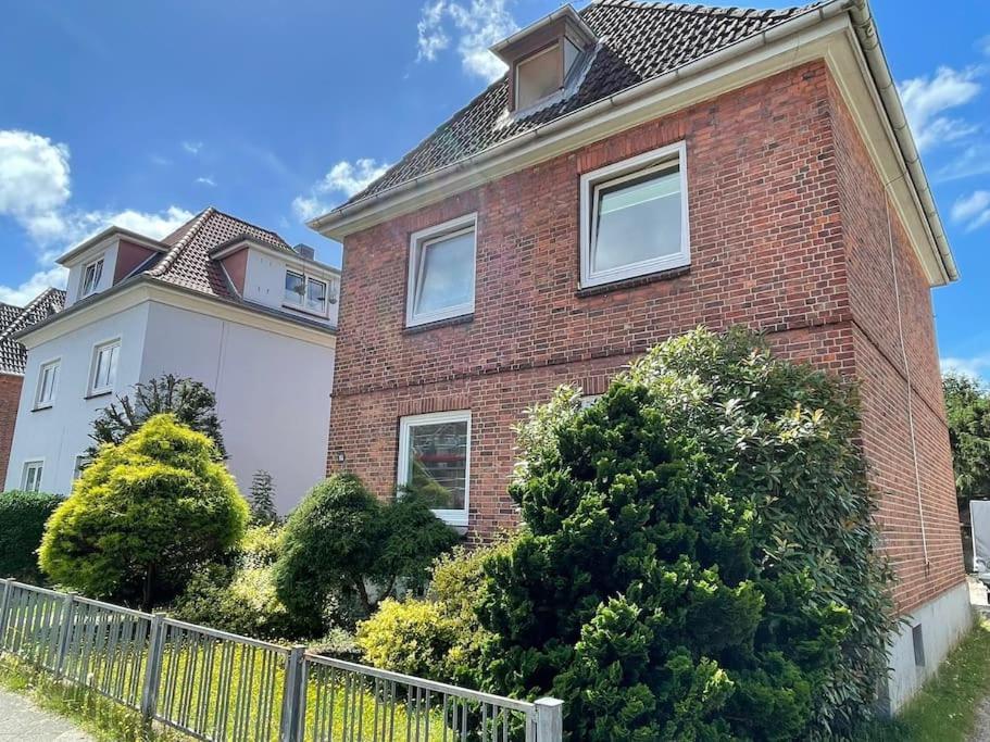 Apartament Modern Und Ruhig In Elmshorn Zewnętrze zdjęcie